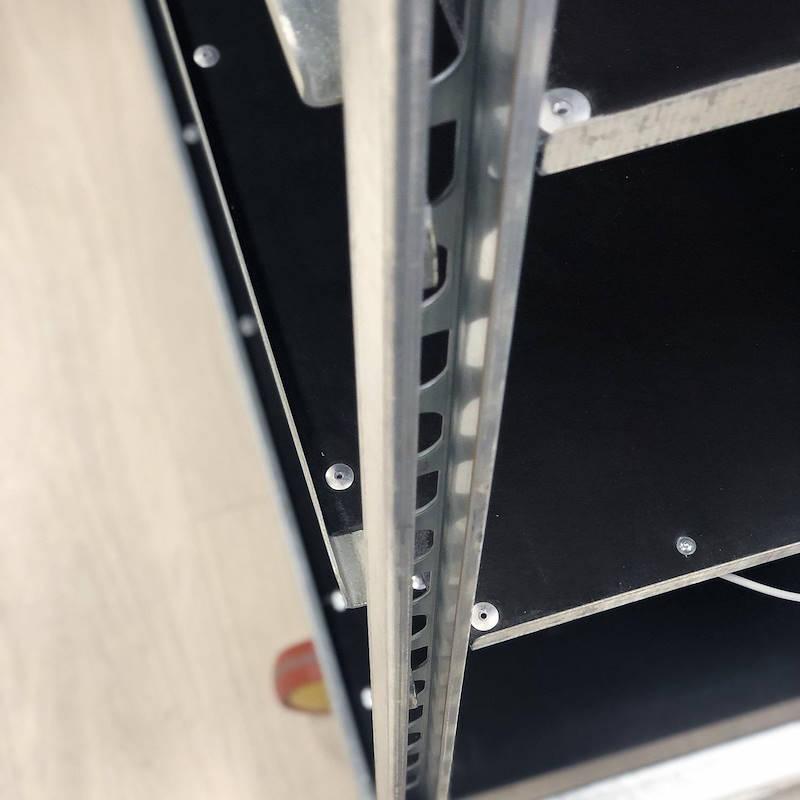 DC-Pflanzenwagen mit LED-Leuchtenset für Mikrogrün