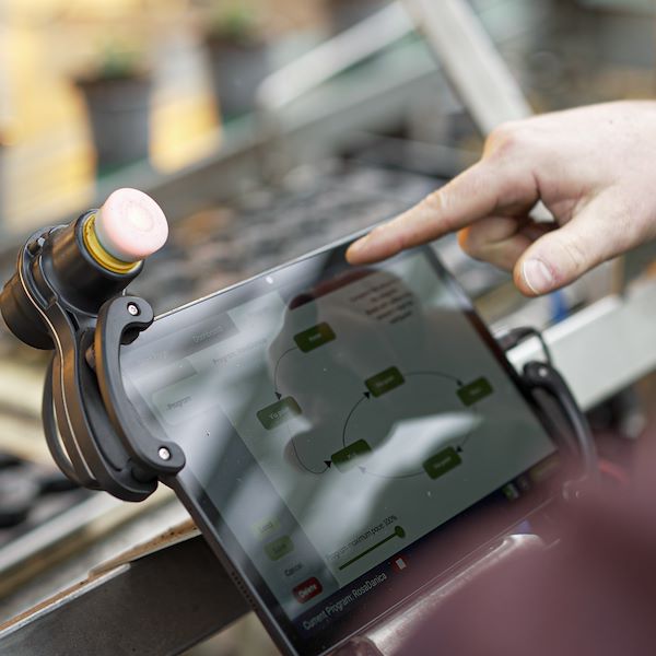 Der Roboter, der die Landwirtschaft revolutioniert, ist da: Rekordeffizienz in den Gewächshäusern der Zukunft