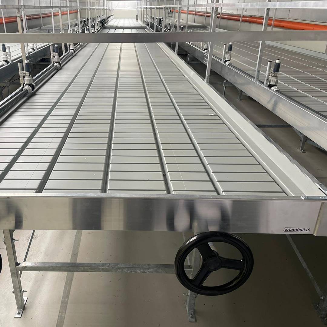 rolling bench growing systems