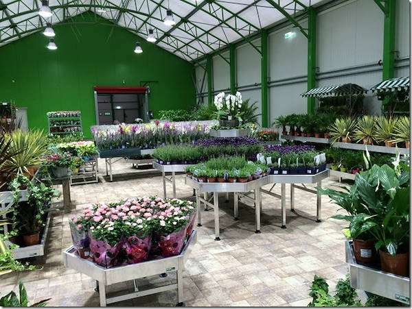 Glissando Garden Center: aluminum and accessories furnishing