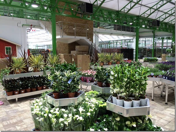 Glissando Garden Center: aluminum and accessories furnishing