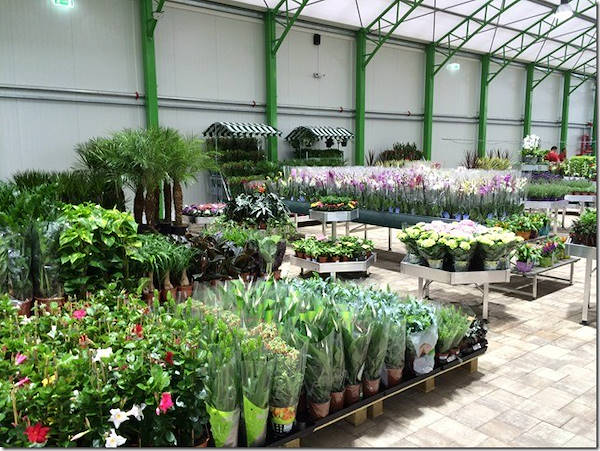 Glissando Garden Center: aluminum and accessories furnishing