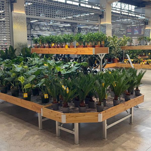 Gurt Flora wählt die Möbel von Orlandelli für seinen imposanten Store in Kiew