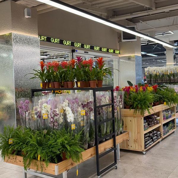 Gurt Flora wählt die Möbel von Orlandelli für seinen imposanten Store in Kiew