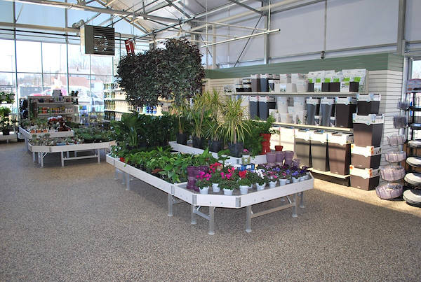 Inauguran los nuevos Petitti Garden Center