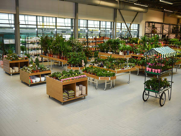 MERKUR enrichit le département plantes et fleurs avec les concepts Orlandelli