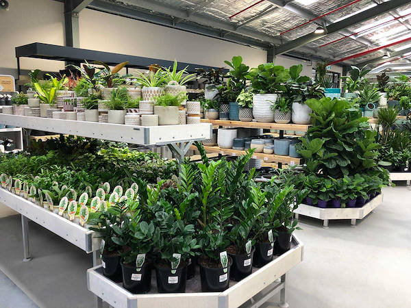 Neuer Garten Center Flower Power“