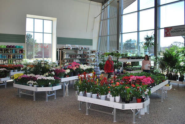 Neueröffnung der Garden Center Petitti